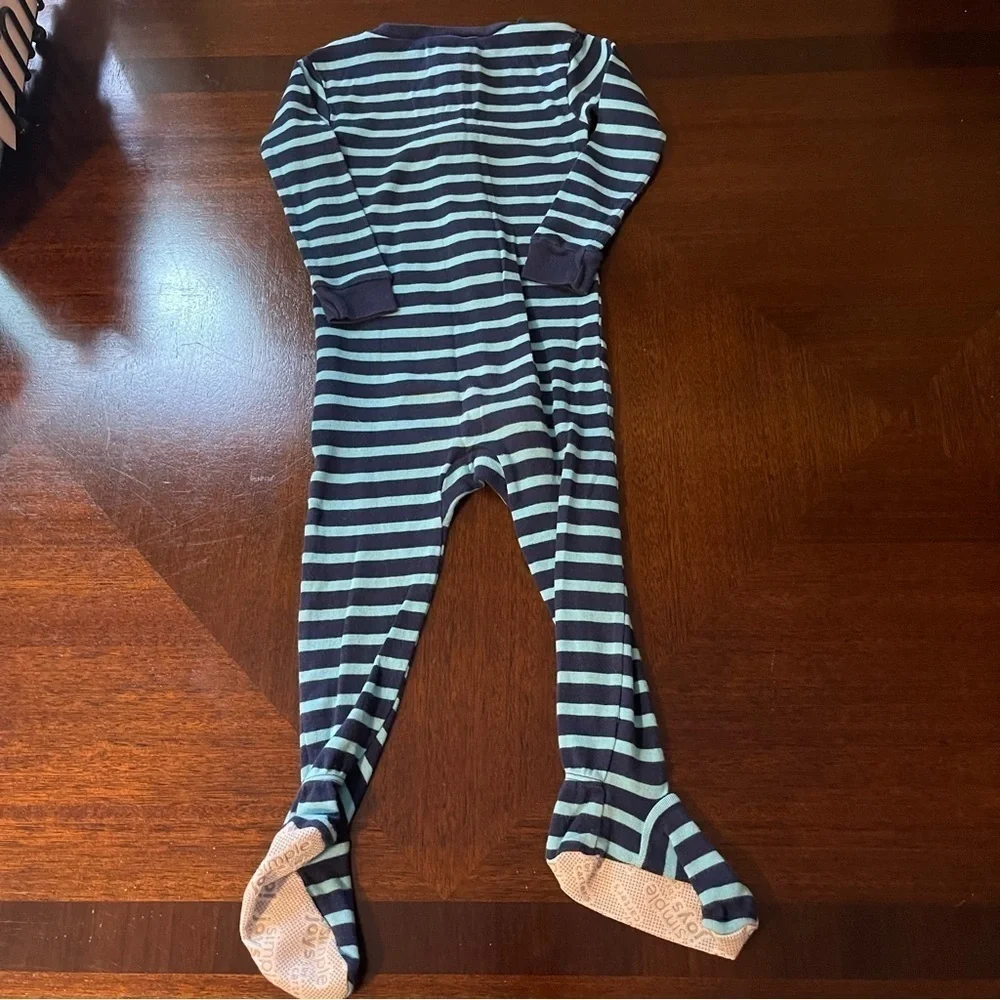 Carters: Simple Joys. | Stripped Zip Up Footie Sleeper with Crab | 24 mo